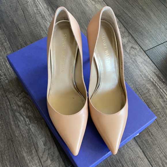Stuart Weitzman Curvia Pump - nude 6.5 - Picture 3 of 6